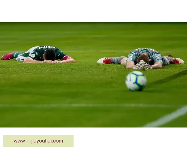 沙佩科恩斯空难震惊全球足坛球迷心碎与哀悼